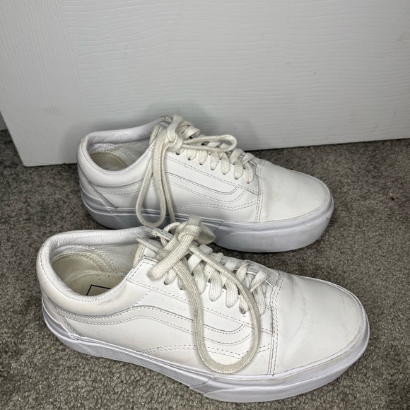 Vans Women's Classic White Sneakers - Picture 4 of 7